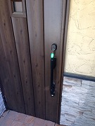 玄関鍵交換1